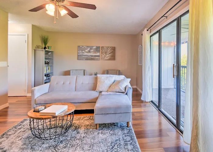 Ferienhaus Pool Access & Kayaks: Indian Shores Townhome