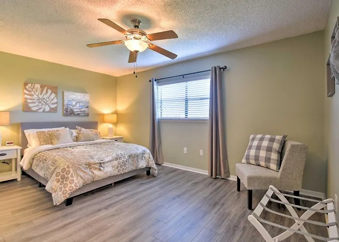 Ferienhaus Pool Access & Kayaks: Indian Shores Townhome Clearwater Beach